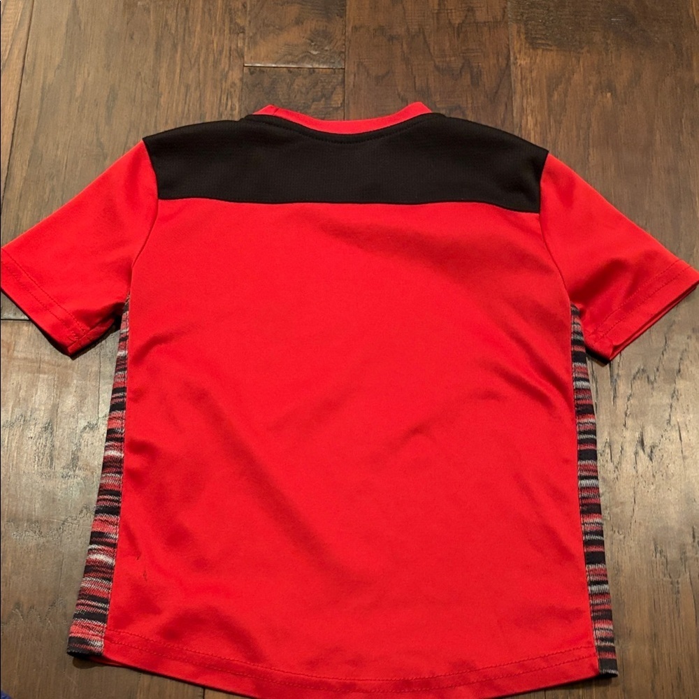 Marvel Red Spider-Man Logo Kids Tee - Picture 4 of 4